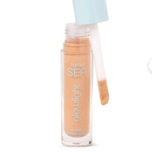 NIB Tarte GlowLight Skin Filter in “Glimmer”